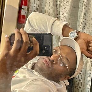 Meet your Posher, Damian